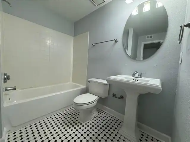 Listing Photo 20