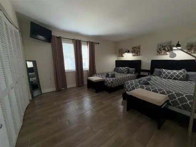 Listing Photo 20