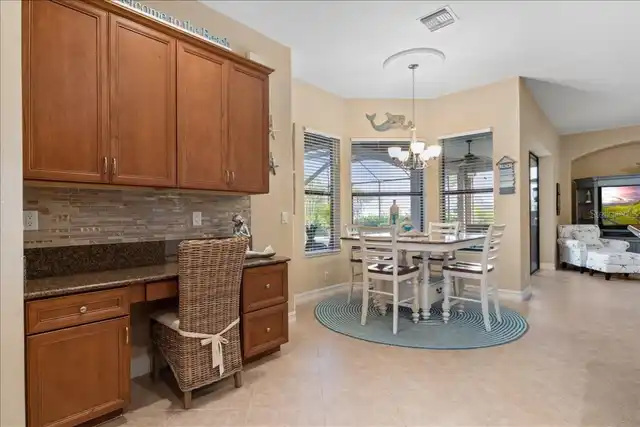 Listing Photo 16