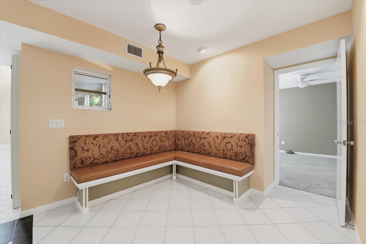 Listing Photo 12
