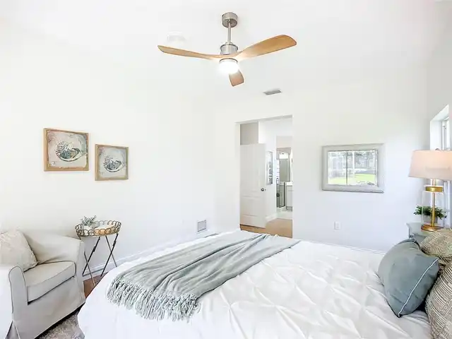 Listing Photo 14