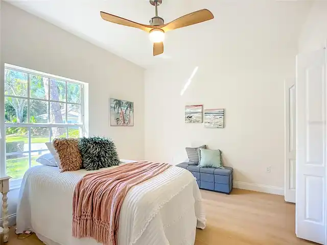 Listing Photo 23