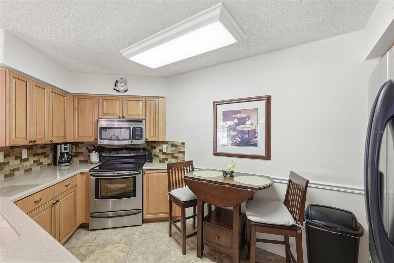 Listing Photo 9