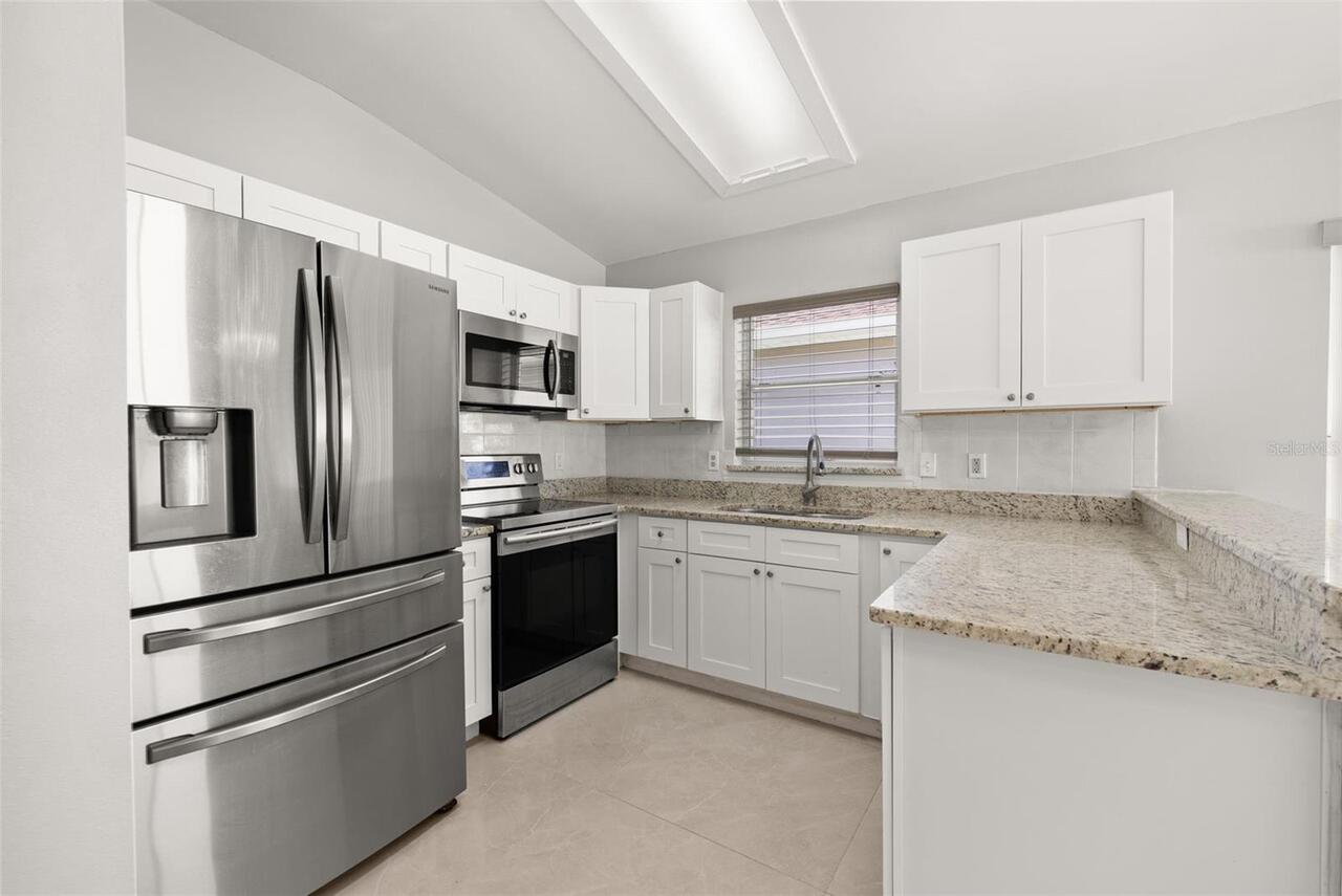 Listing Photo 10