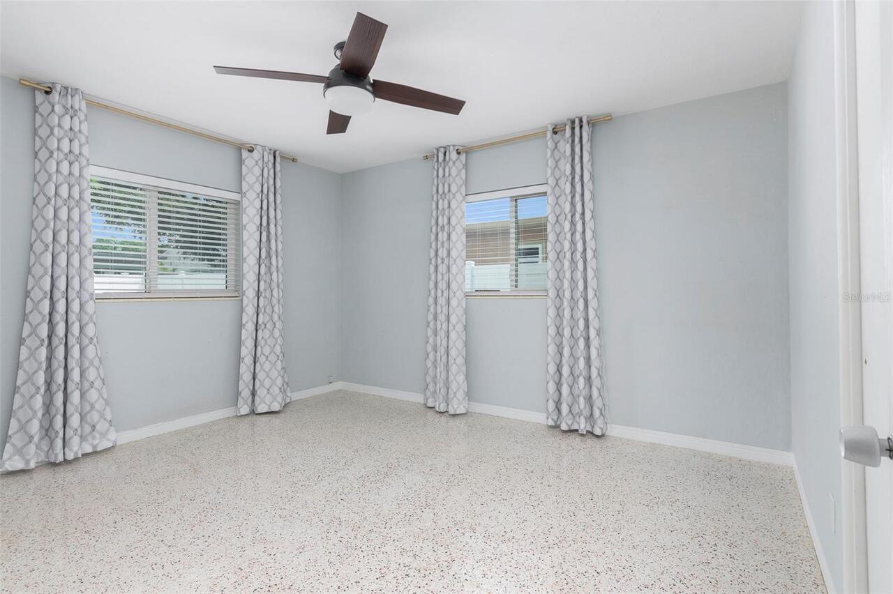 Listing Photo 23