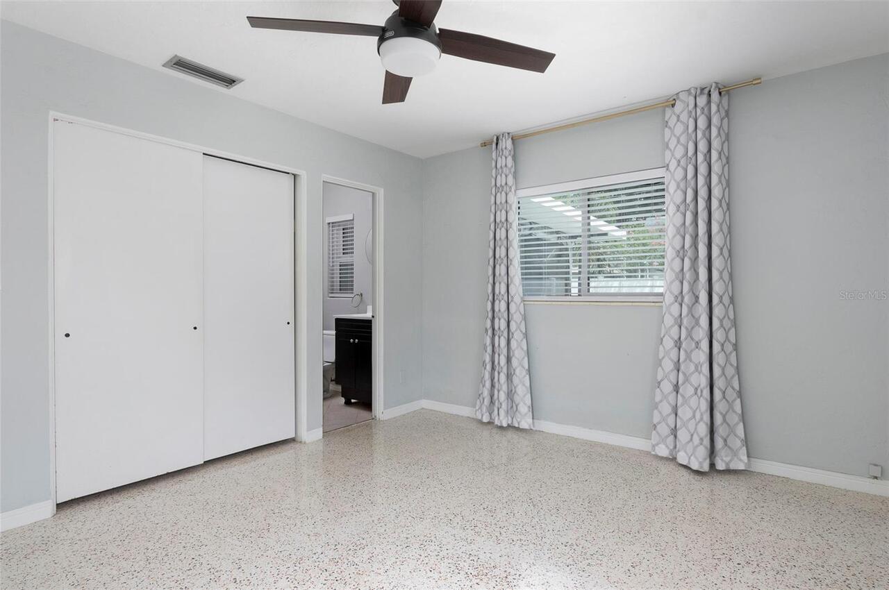 Listing Photo 25