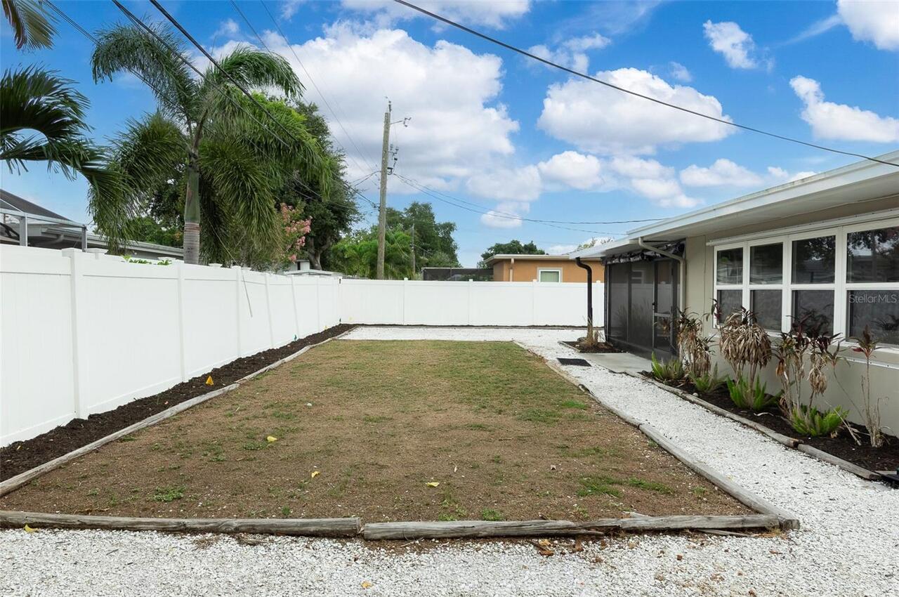 Listing Photo 43
