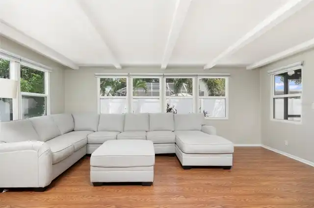 Listing Photo 16