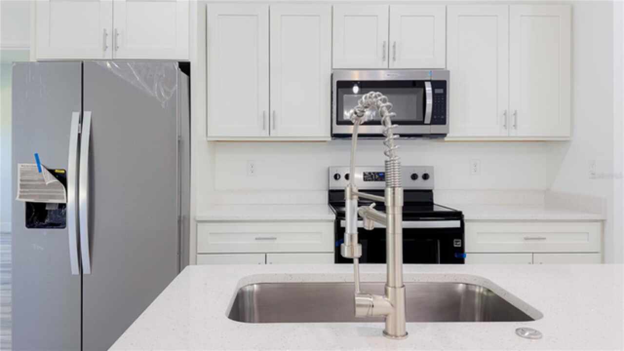 Listing Photo 9