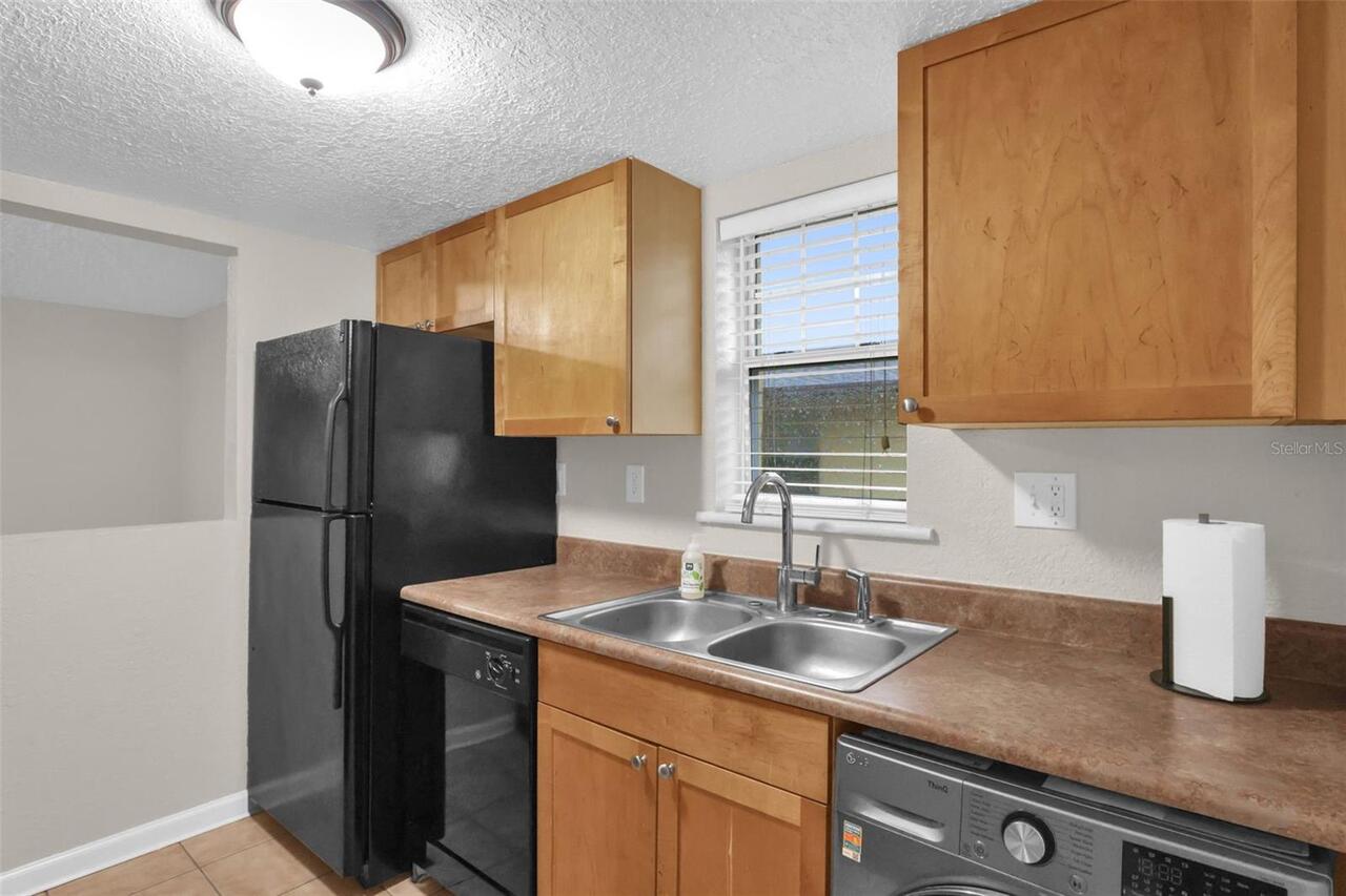 Listing Photo 12