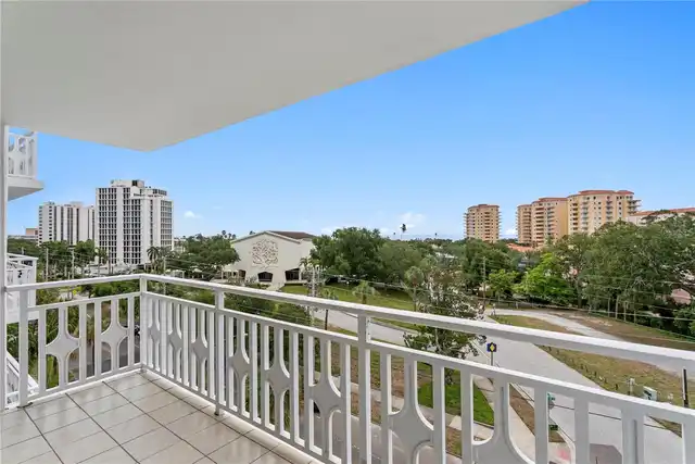 Listing Photo 7