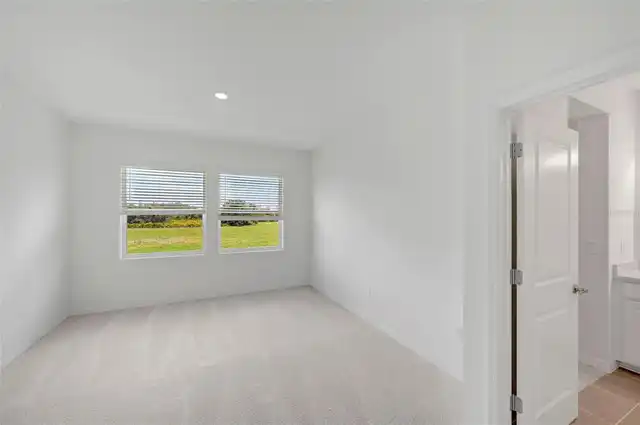 Listing Photo 11