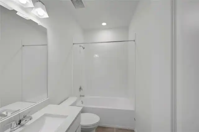 Listing Photo 22