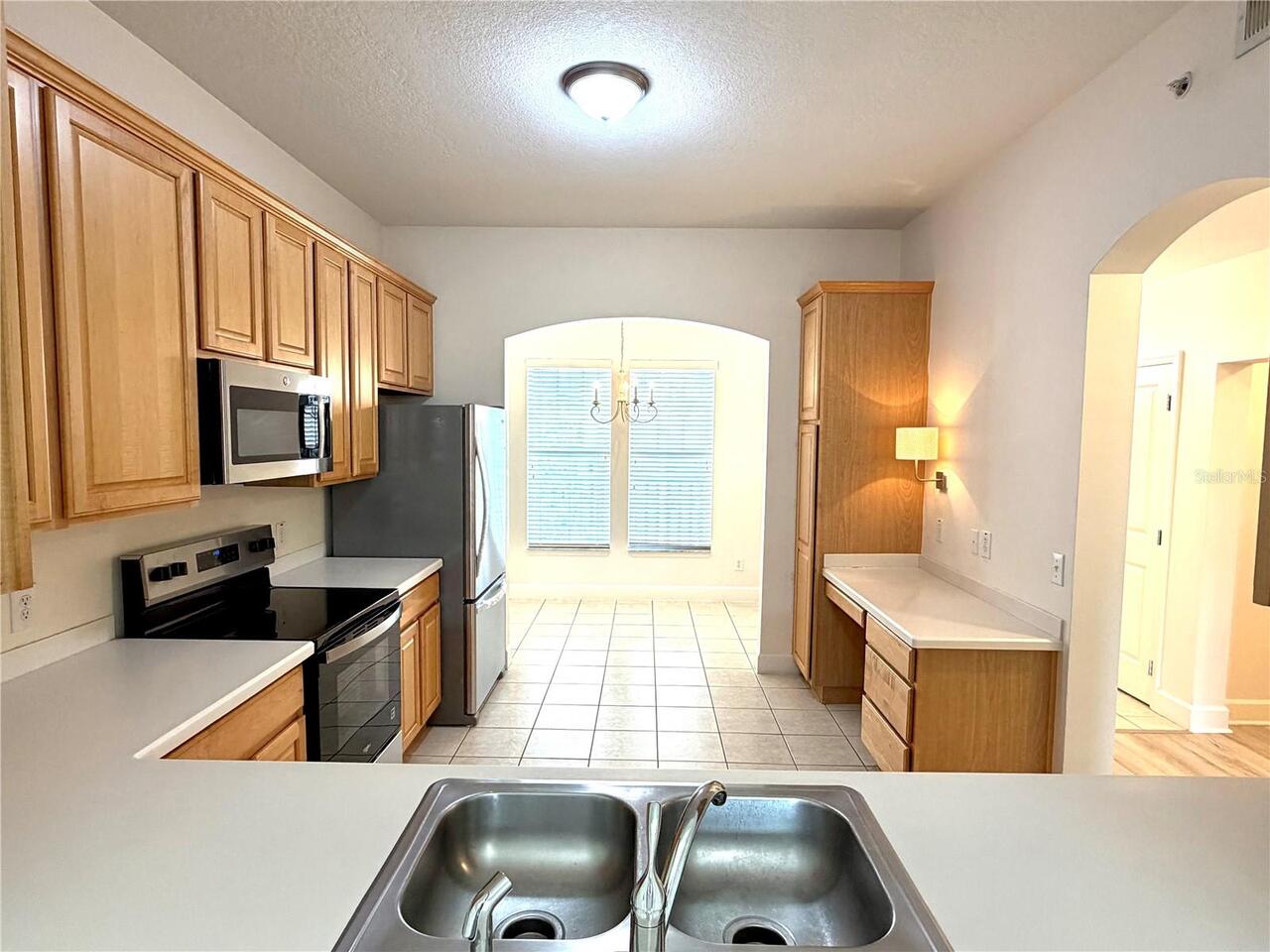 Listing Photo 9