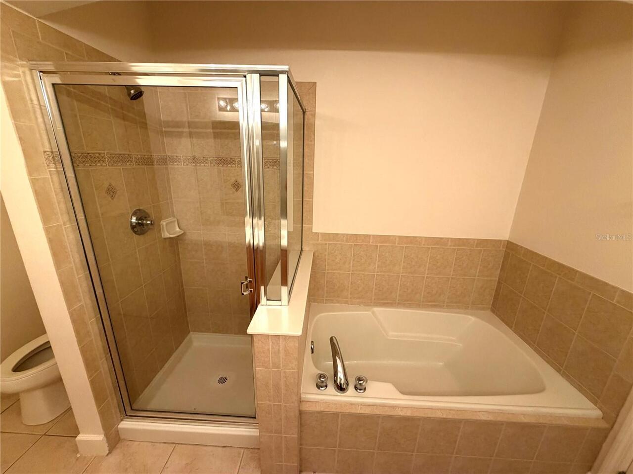 Listing Photo 12