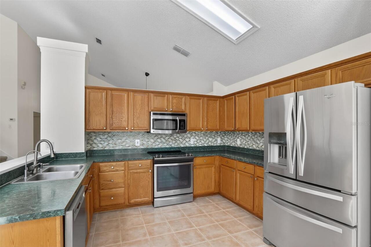 Listing Photo 16