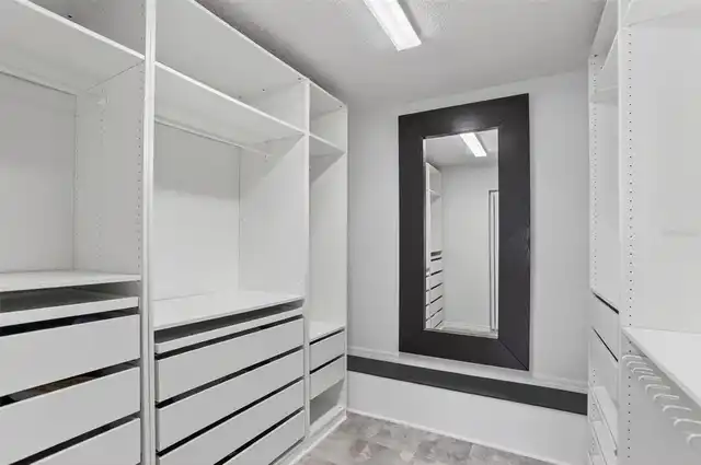 Listing Photo 24