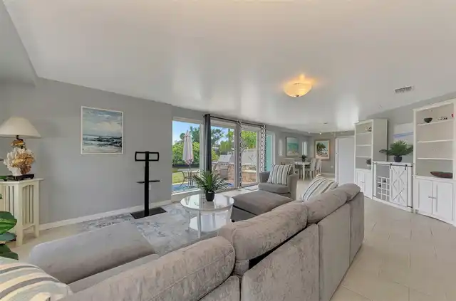 Listing Photo 15