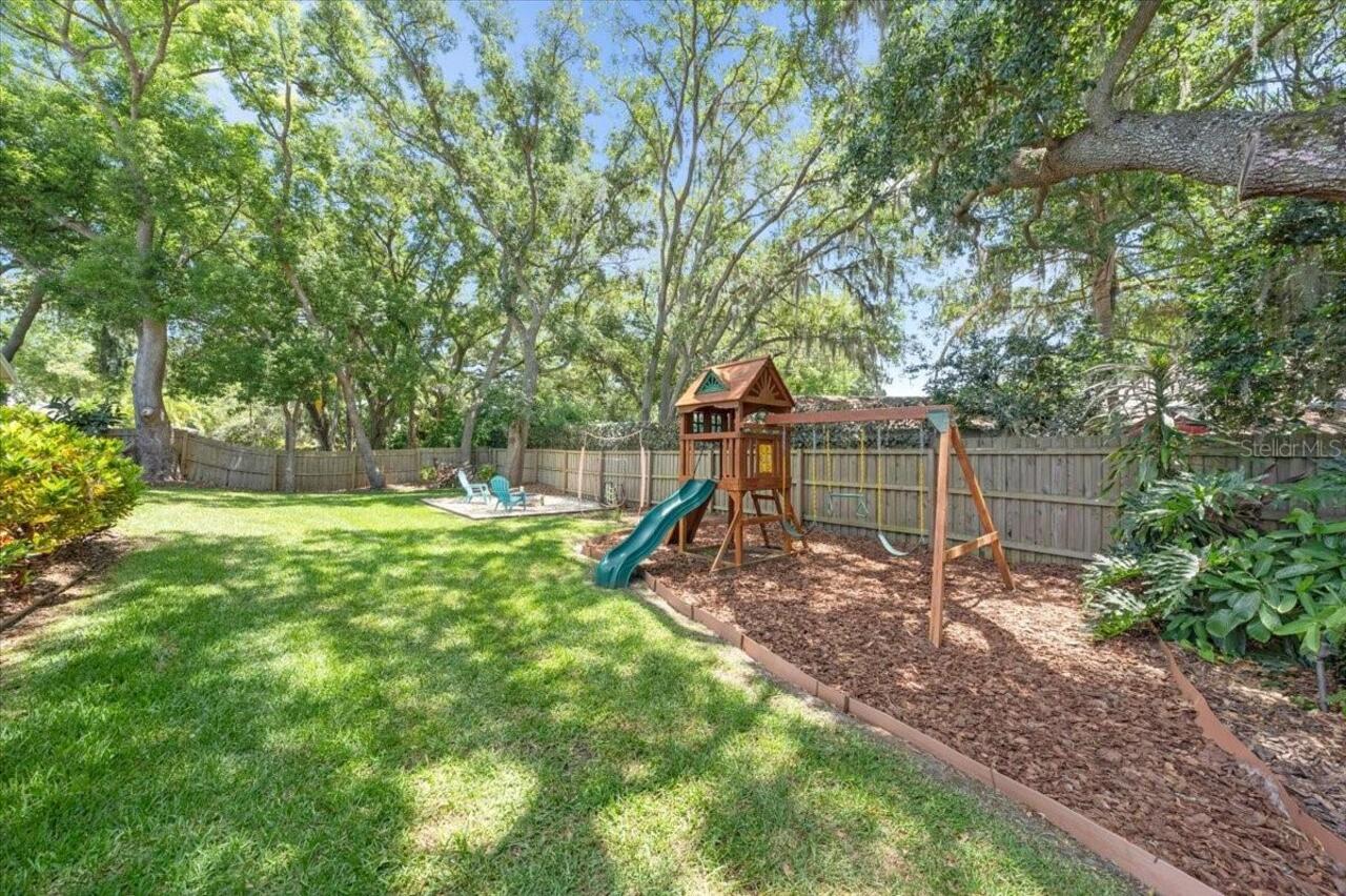 Listing Photo 32