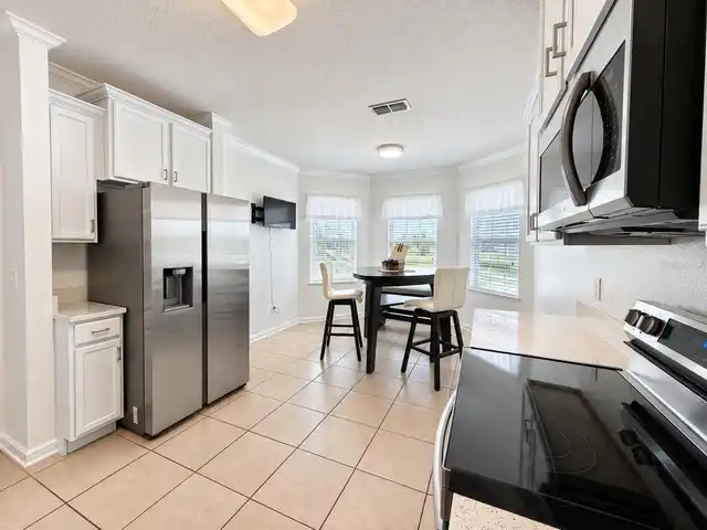 Listing Photo 14
