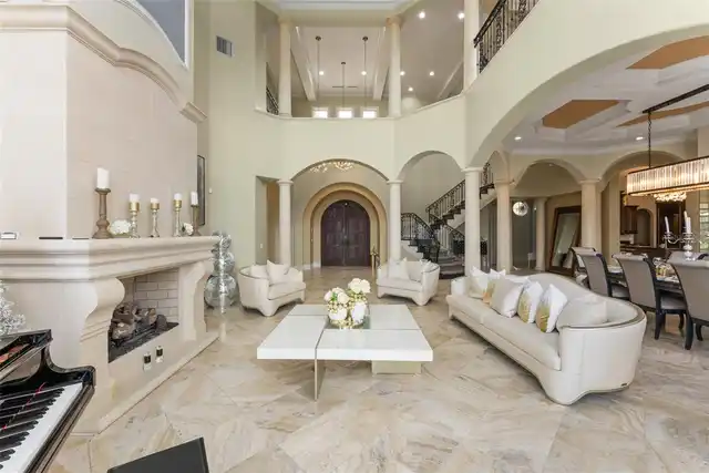 Listing Photo 6