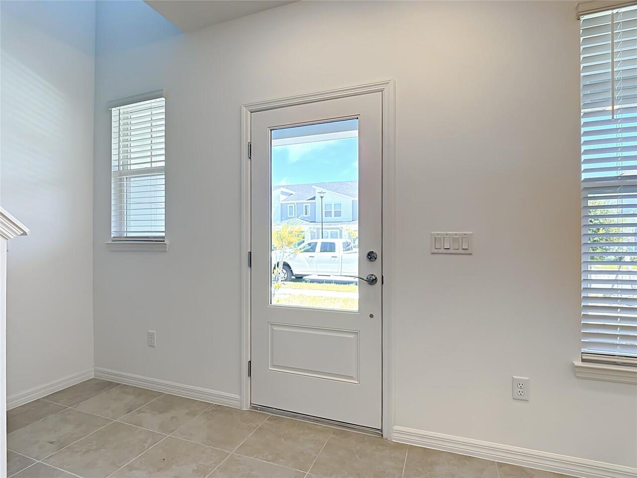 Listing Photo 9