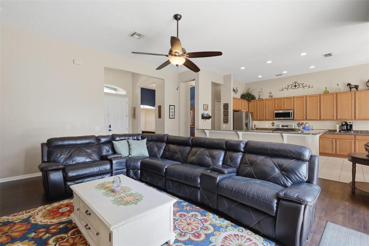 Listing Photo 10
