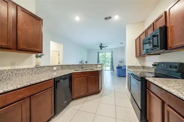 Listing Photo 22