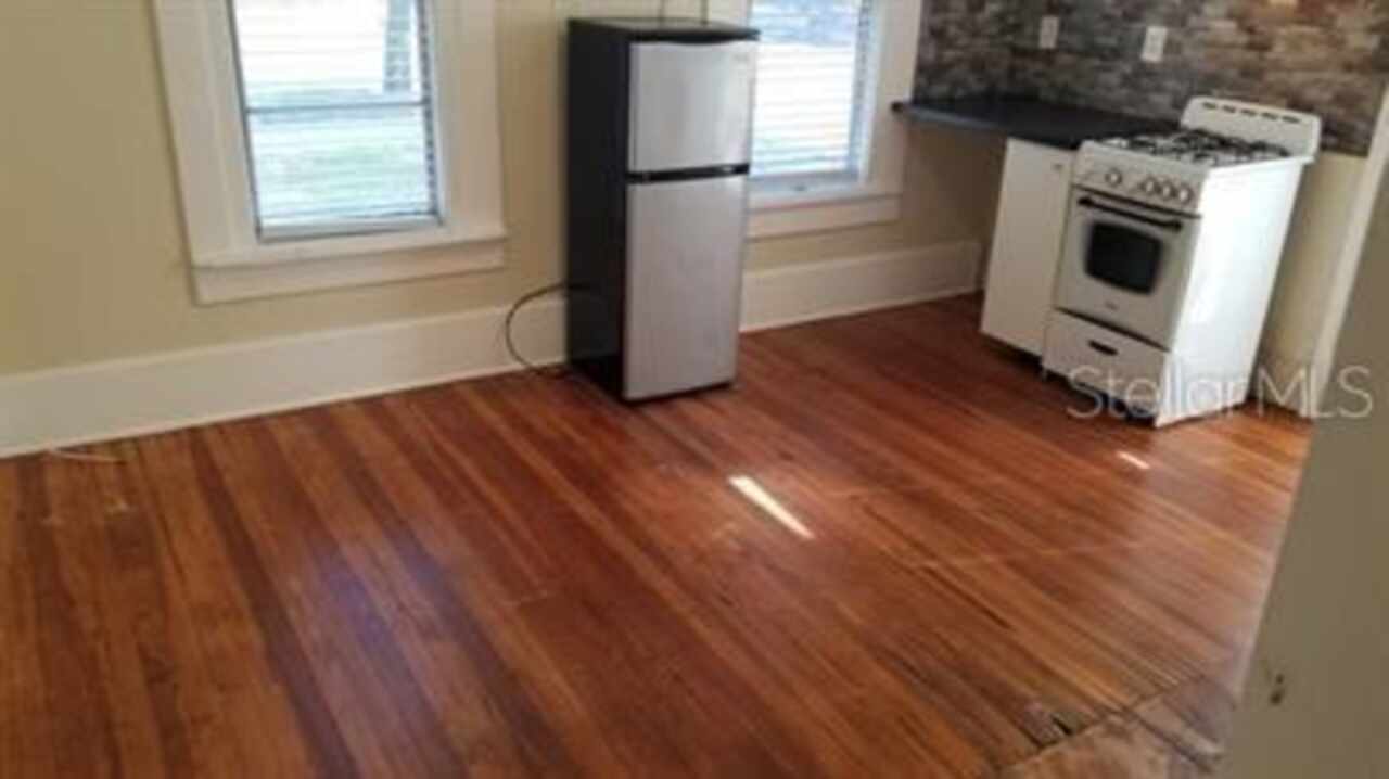 Listing Photo 6