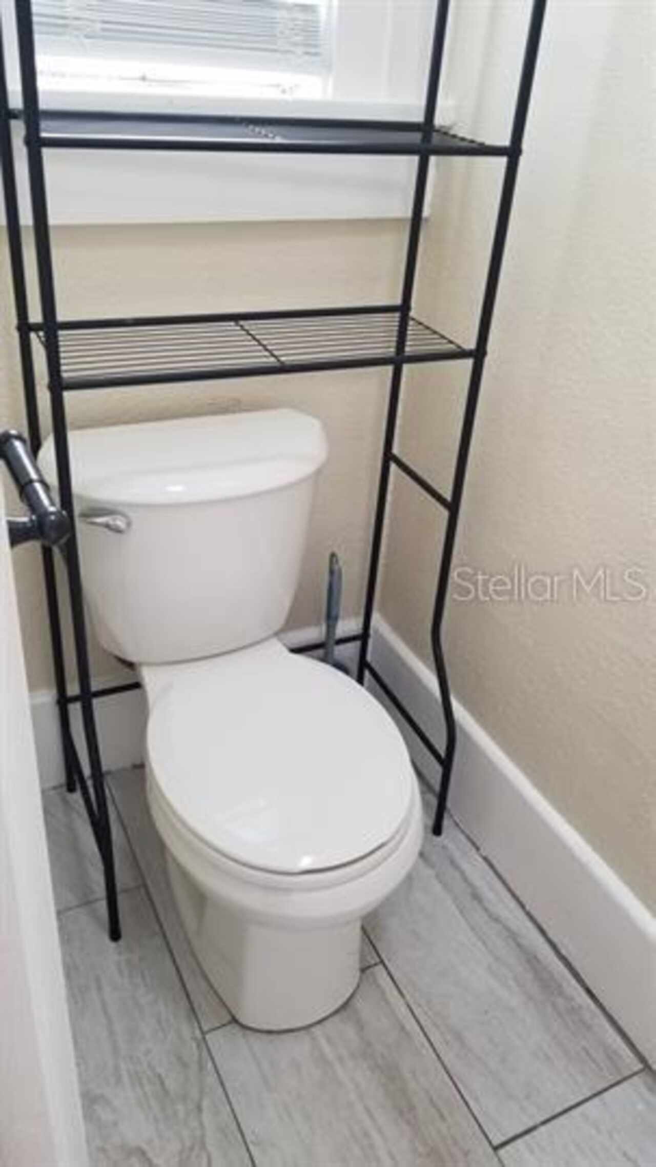 Listing Photo 10