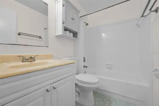 Listing Photo 18