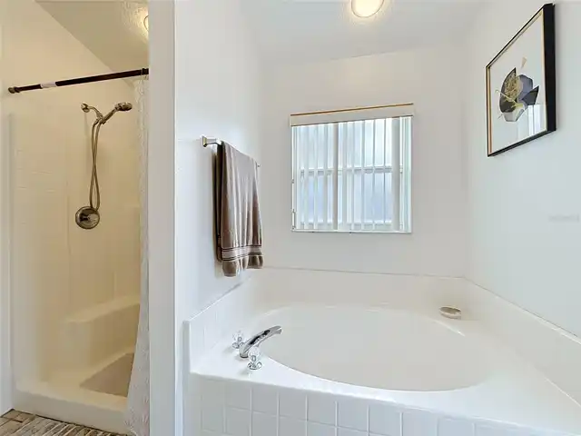 Listing Photo 34