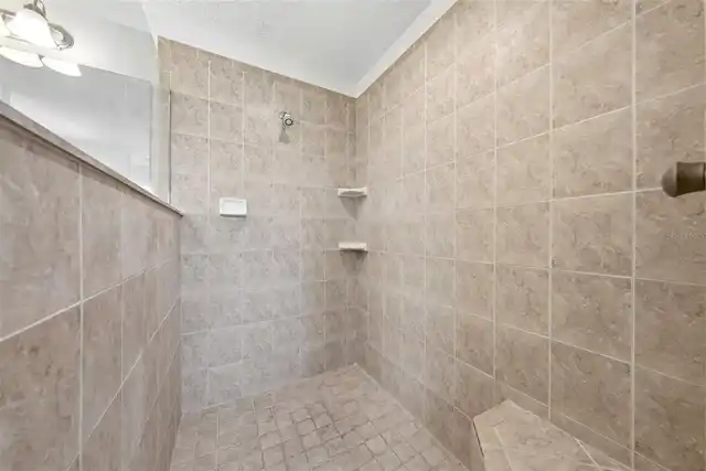 Listing Photo 20