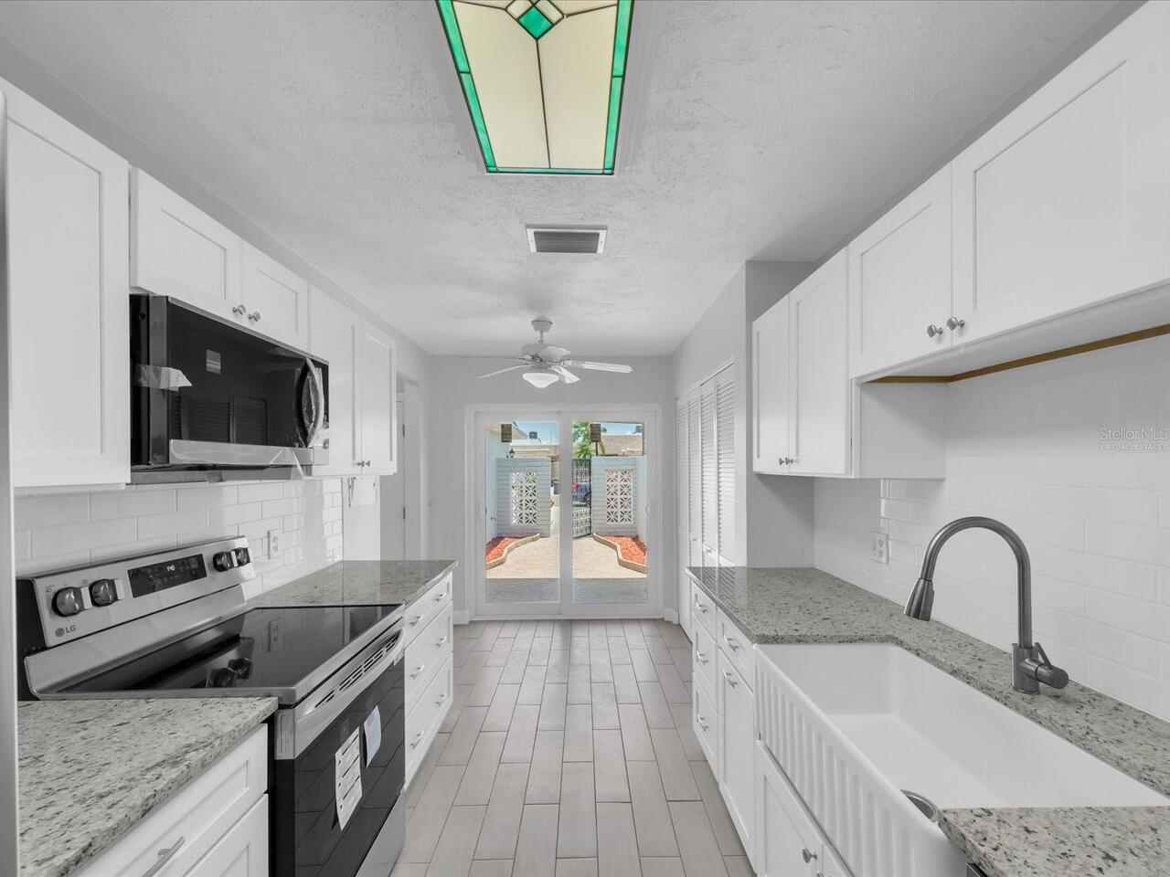 Listing Photo 11