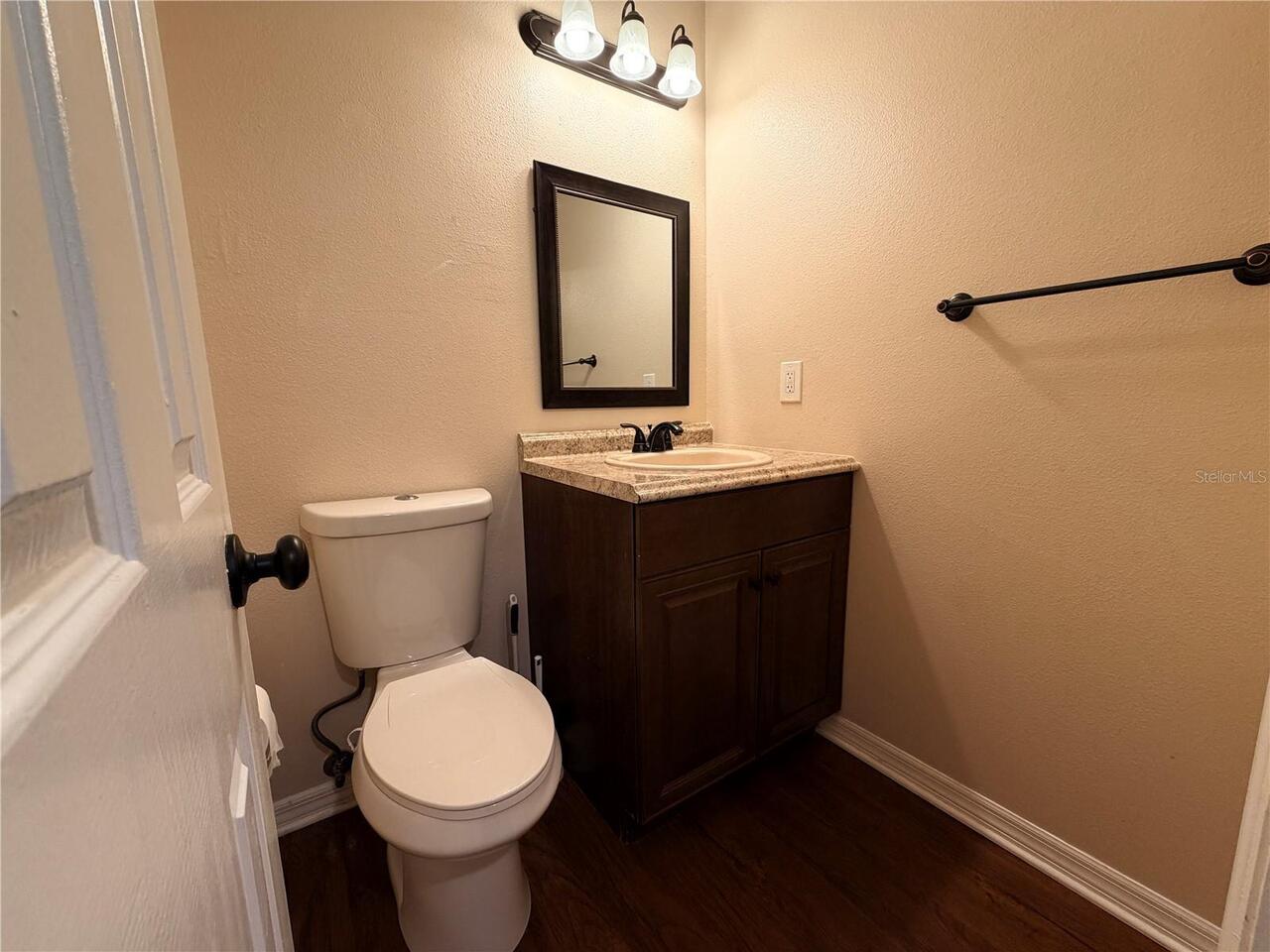 Listing Photo 9