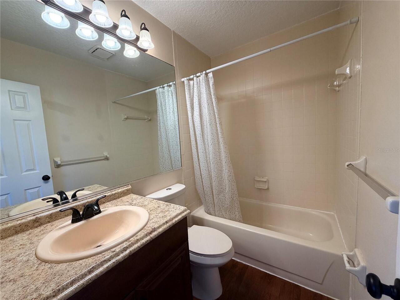 Listing Photo 18