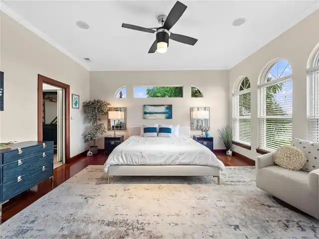 Listing Photo 17