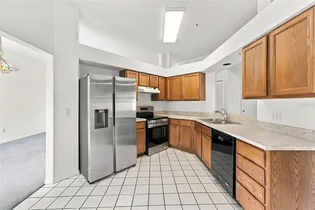 Listing Photo 11