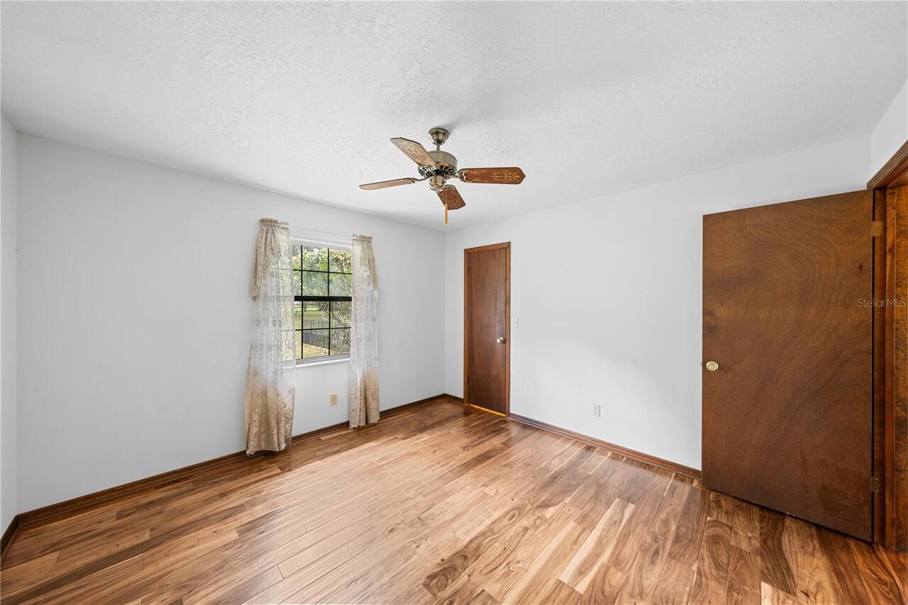 Listing Photo 13