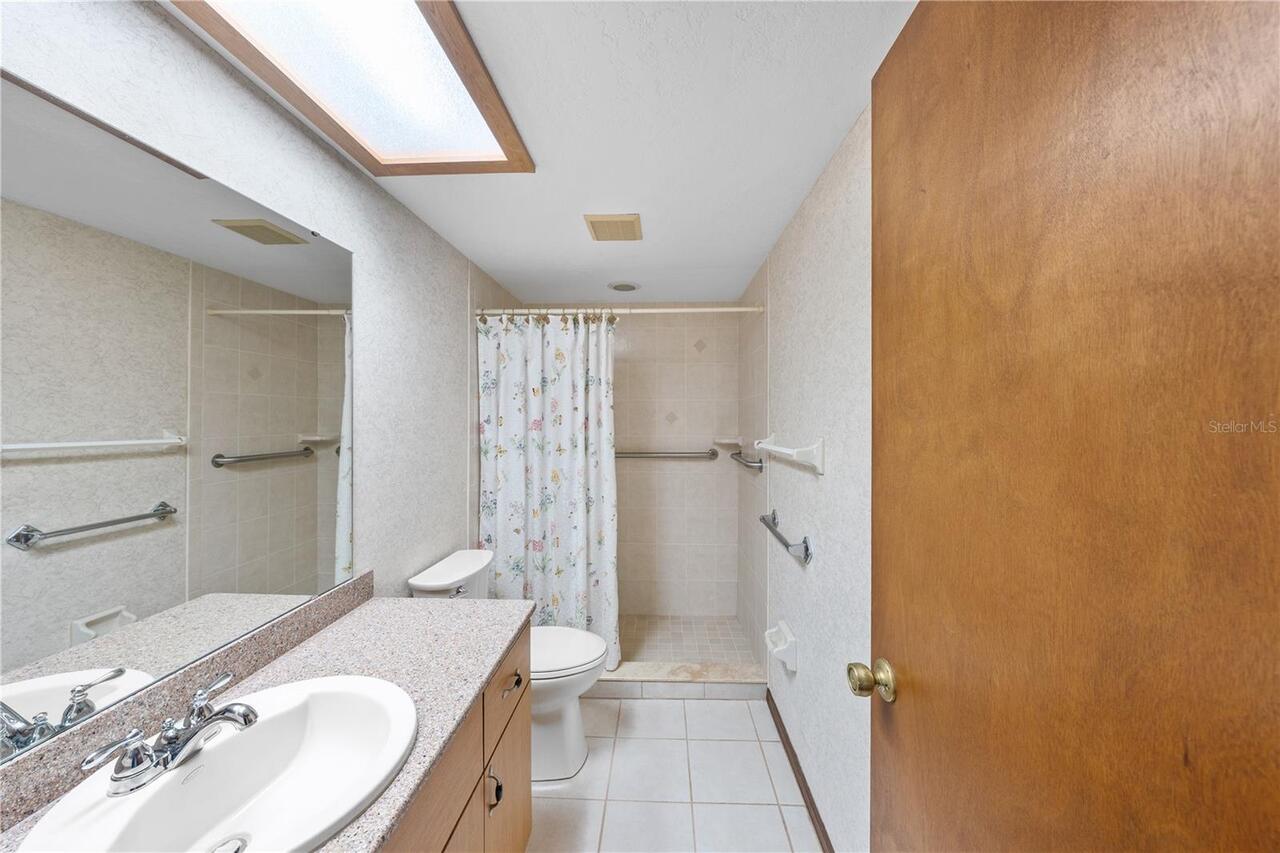 Listing Photo 32