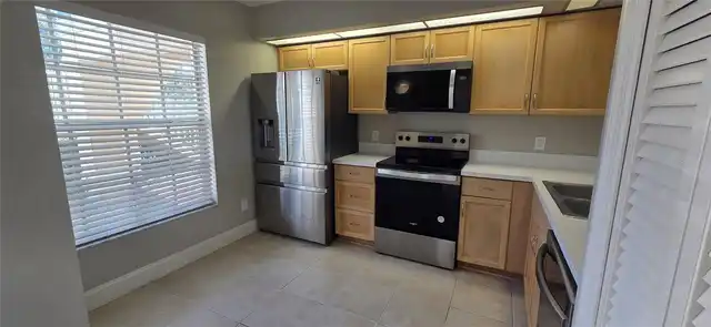 Listing Photo 8