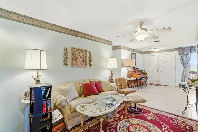 Listing Photo 6