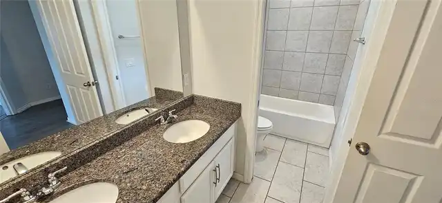 Listing Photo 18