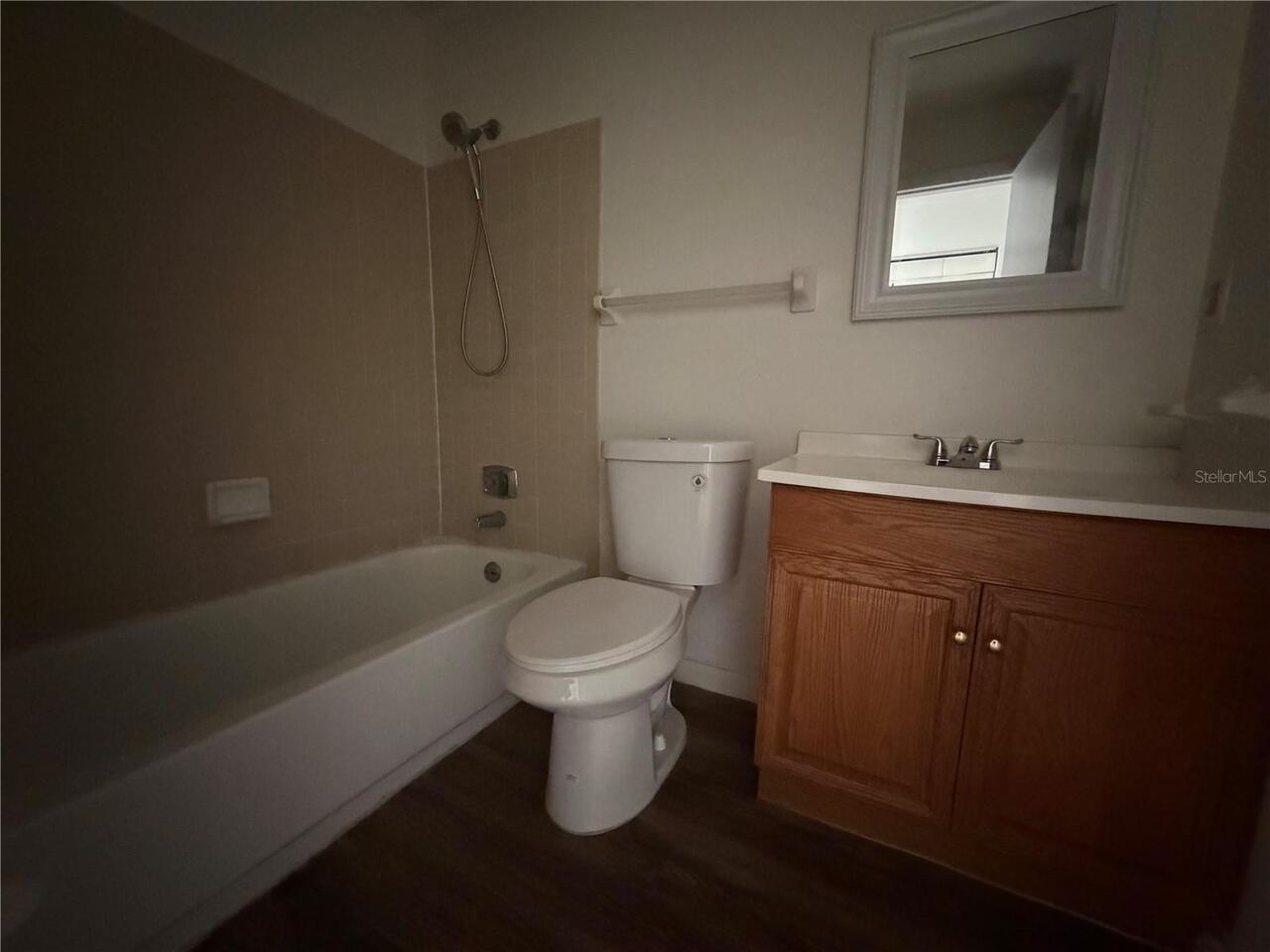 Listing Photo 7