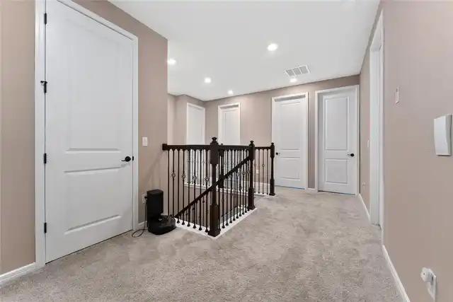 Listing Photo 16
