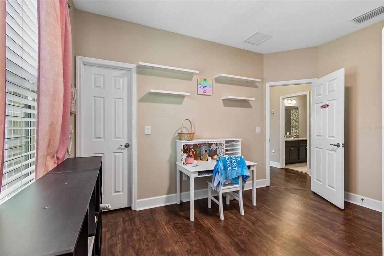 Listing Photo 25