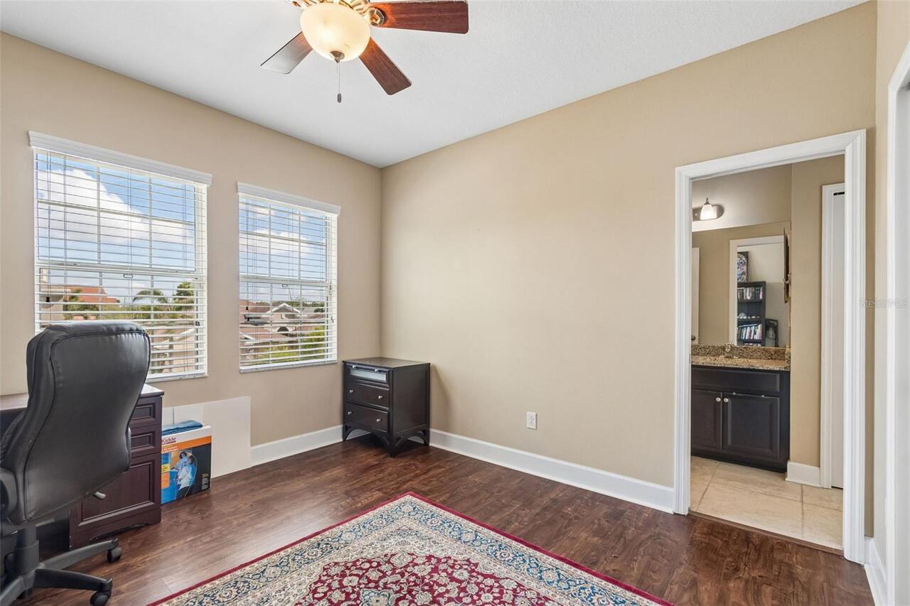 Listing Photo 32