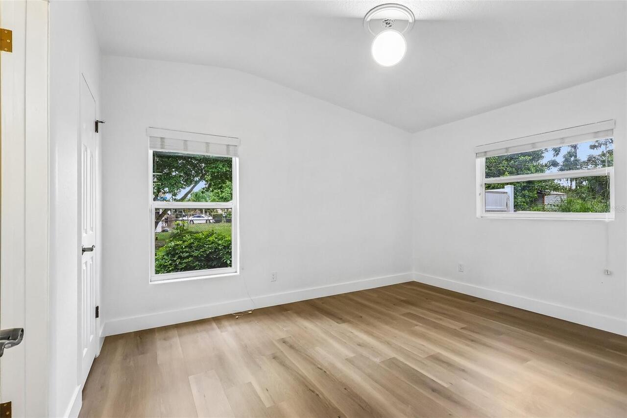 Listing Photo 33