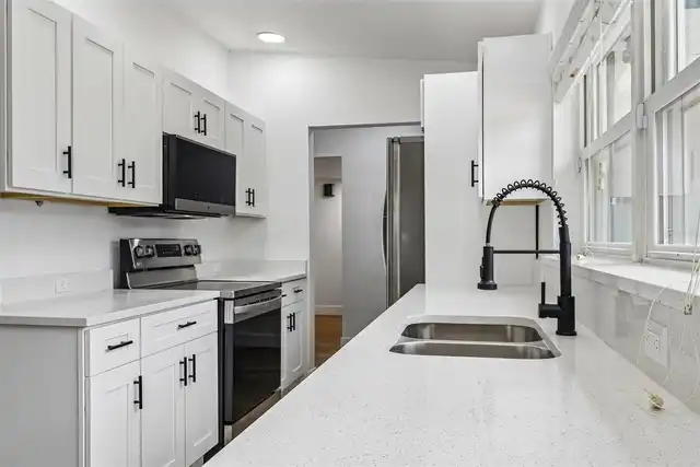 Listing Photo 18