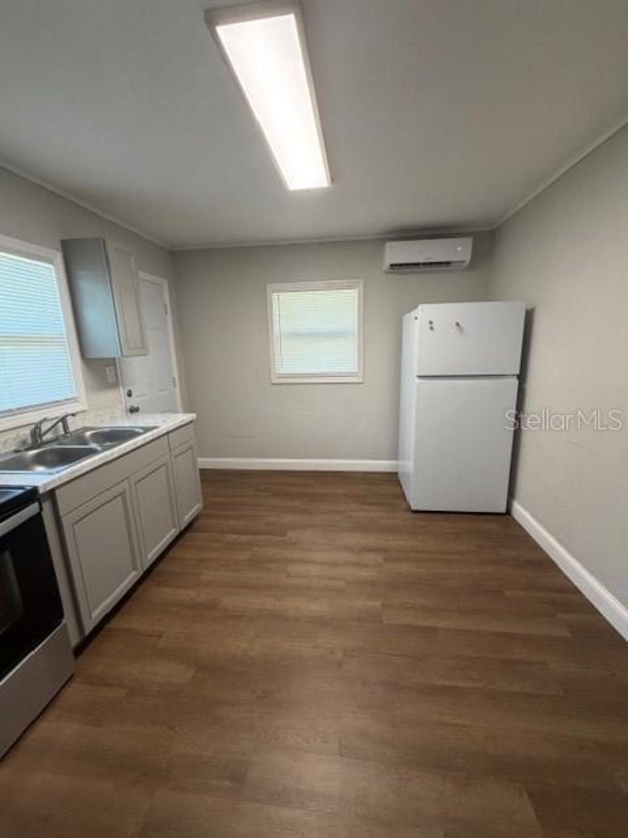 Listing Photo 7